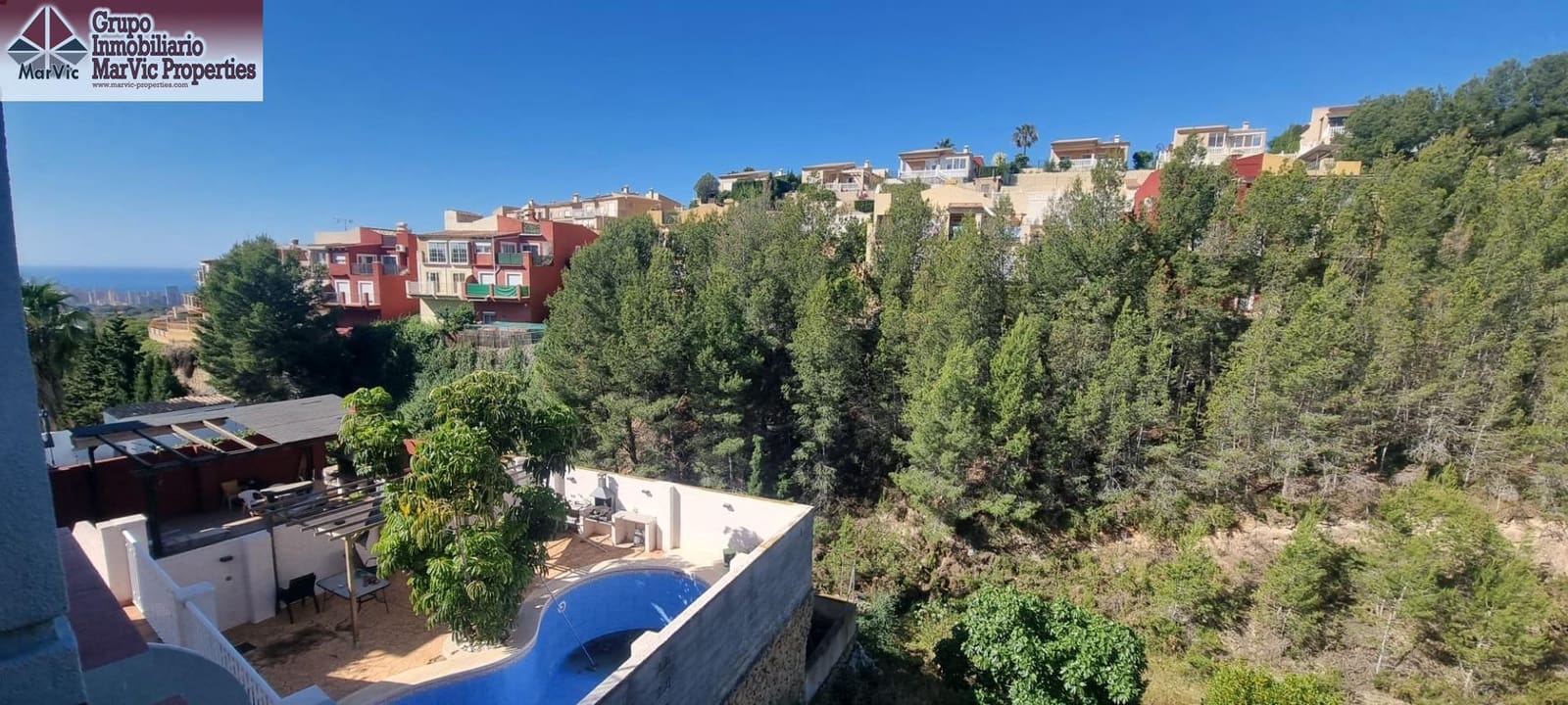 3 soveværelse Rækkehus til salg i La Nucia med garage - € 289.000 (Ref: 9002999)