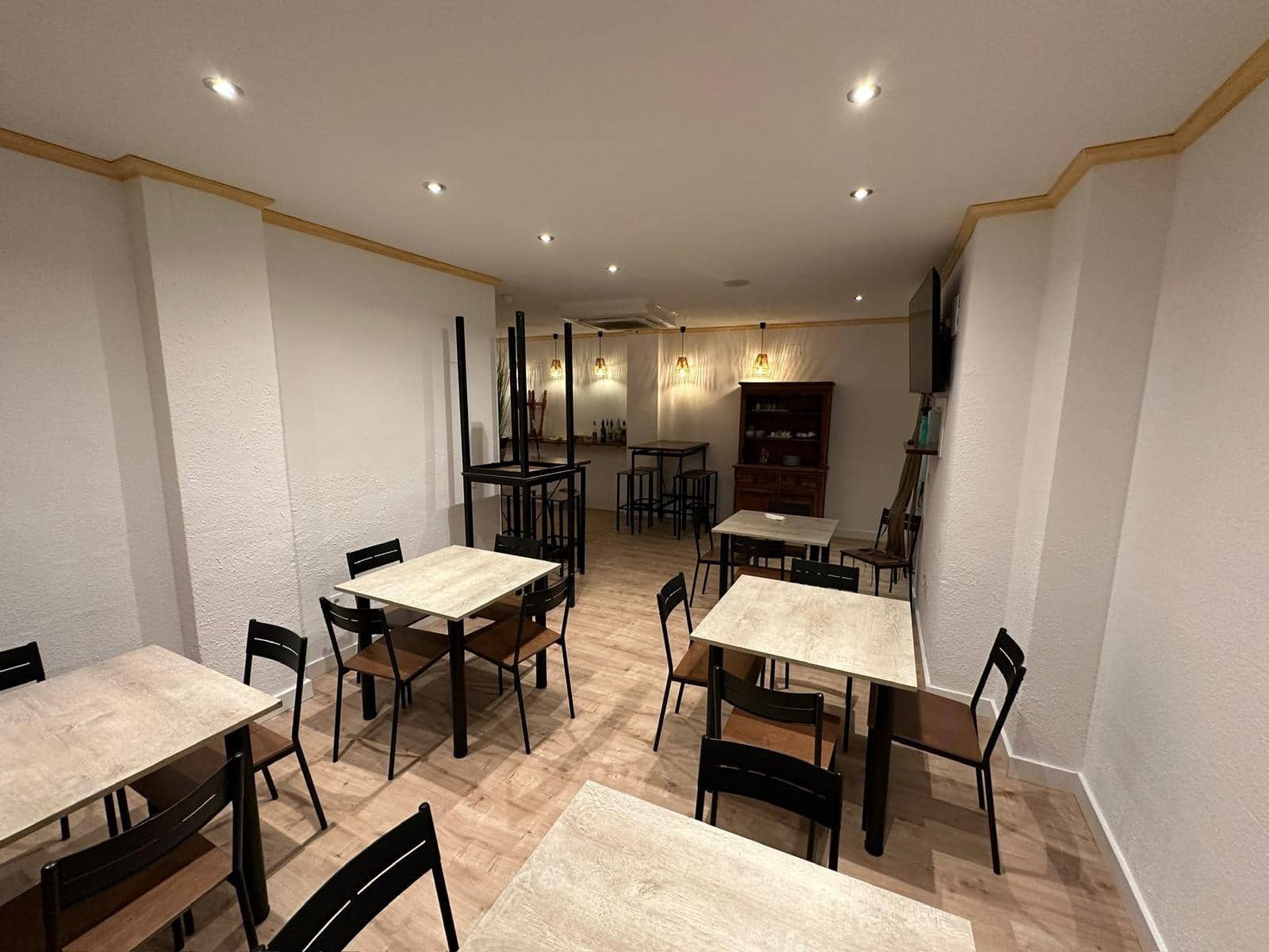 Erhverv til salg i Benidorm - € 315.000 (Ref: 9004882)