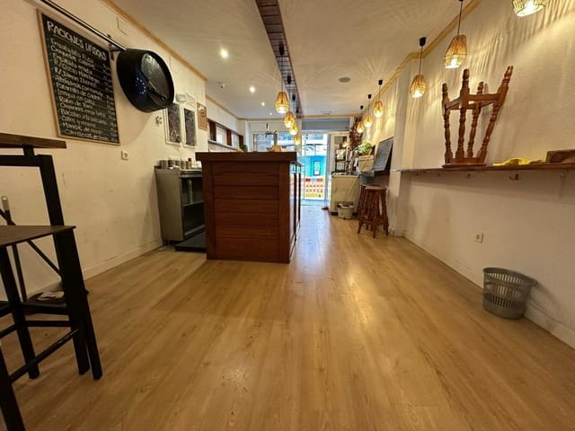 Local Comercial en Levante, Benidorm en venta - 315.000 € (Ref: 9004882)