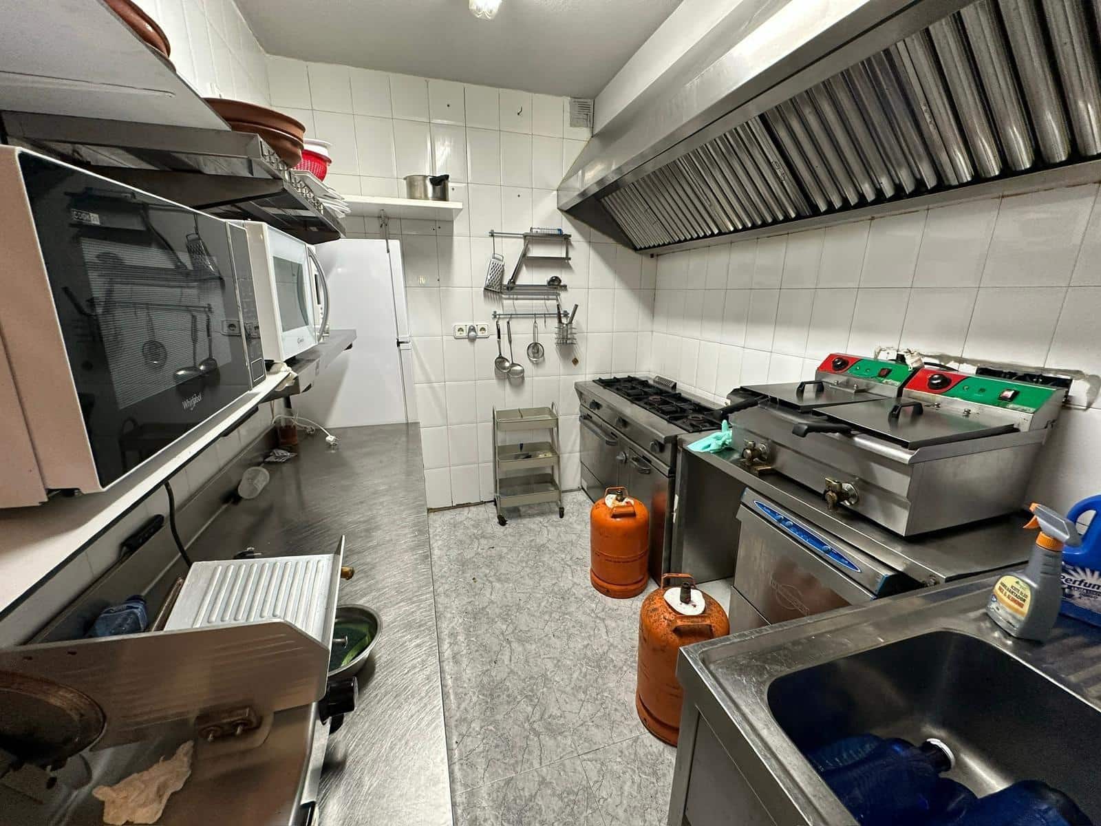 Erhverv til salg i Benidorm - € 315.000 (Ref: 9004882)