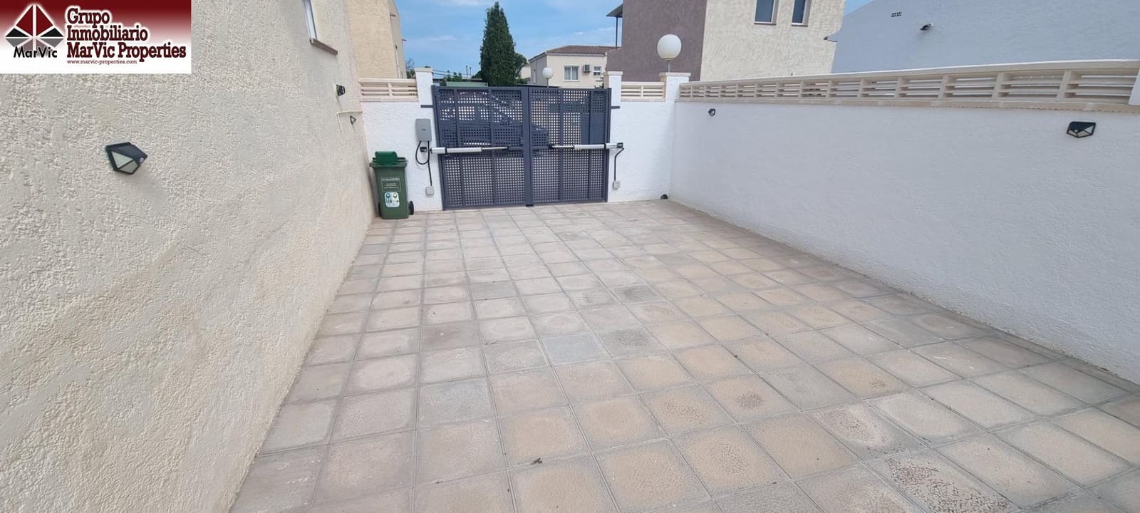 3 soveværelse Rækkehus til salg i La Nucia - € 298.000 (Ref: 9007952)