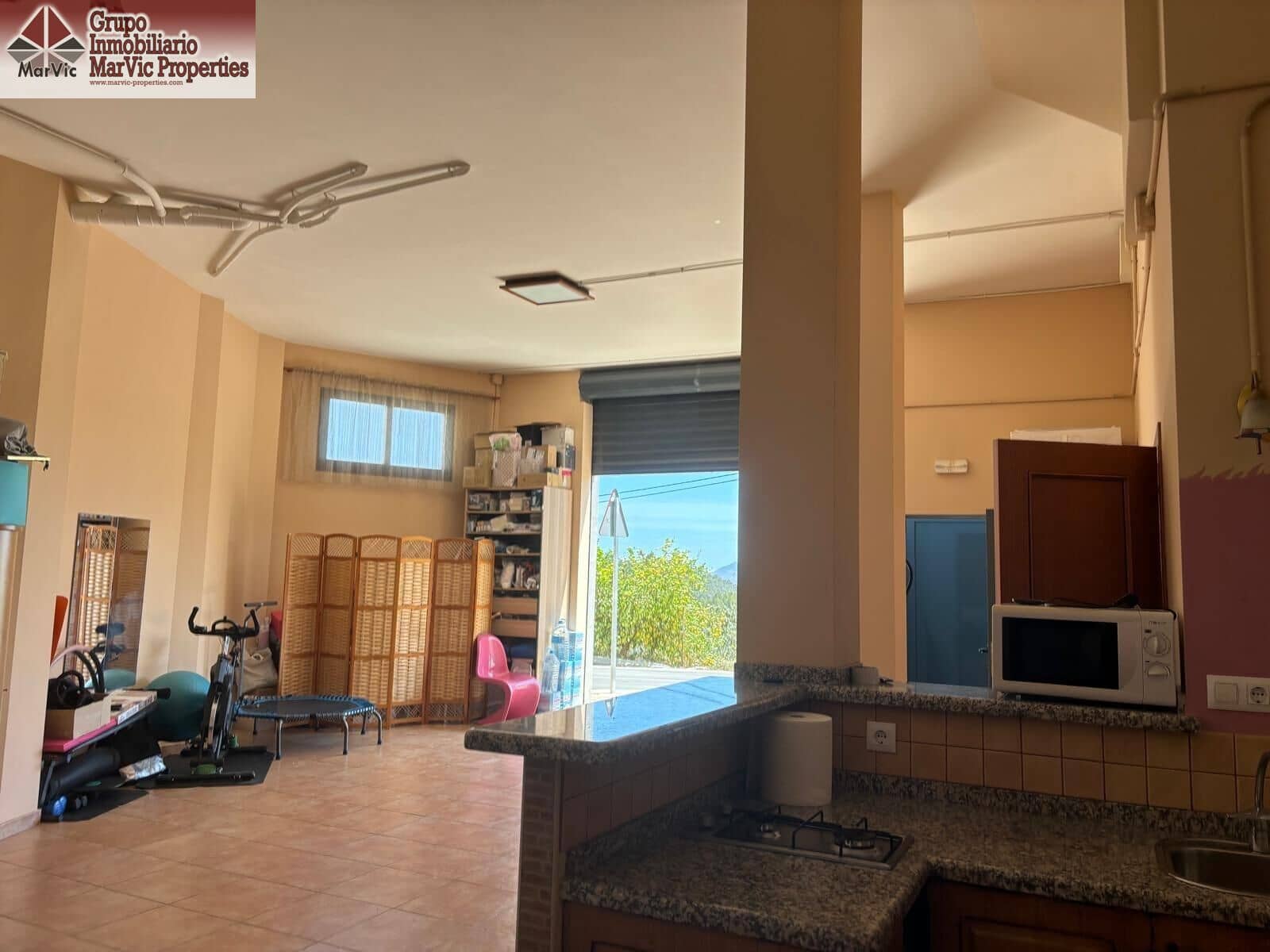 2 bedroom Townhouse for sale in Callosa d'En Sarria with garage - € 259,000 (Ref: 9014179)