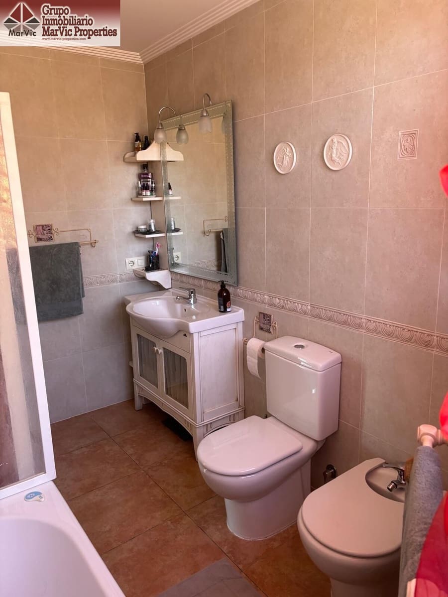 2 bedroom Townhouse for sale in Callosa d'En Sarria with garage - € 259,000 (Ref: 9014179)