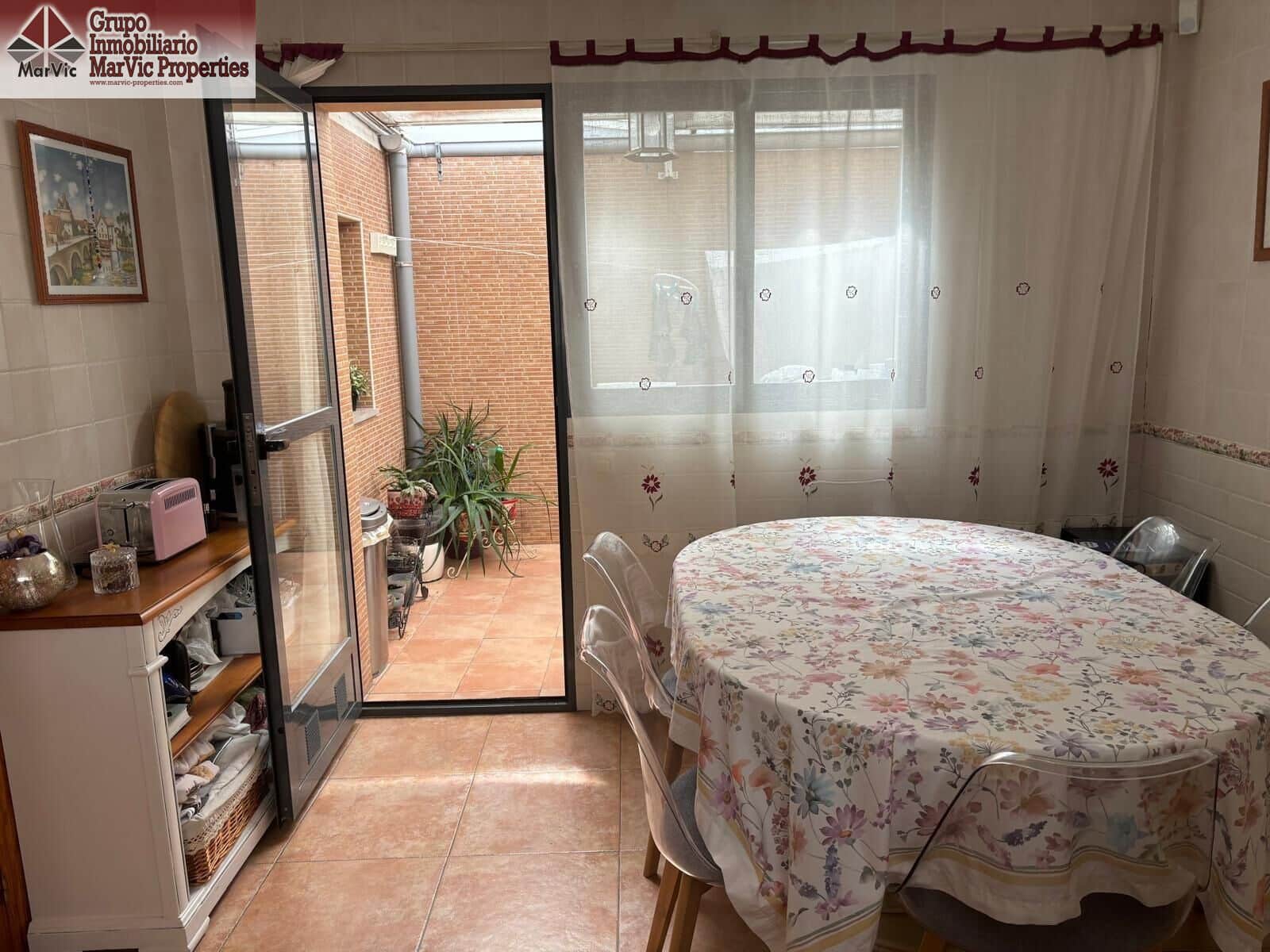 2 bedroom Townhouse for sale in Callosa d'En Sarria with garage - € 259,000 (Ref: 9014179)