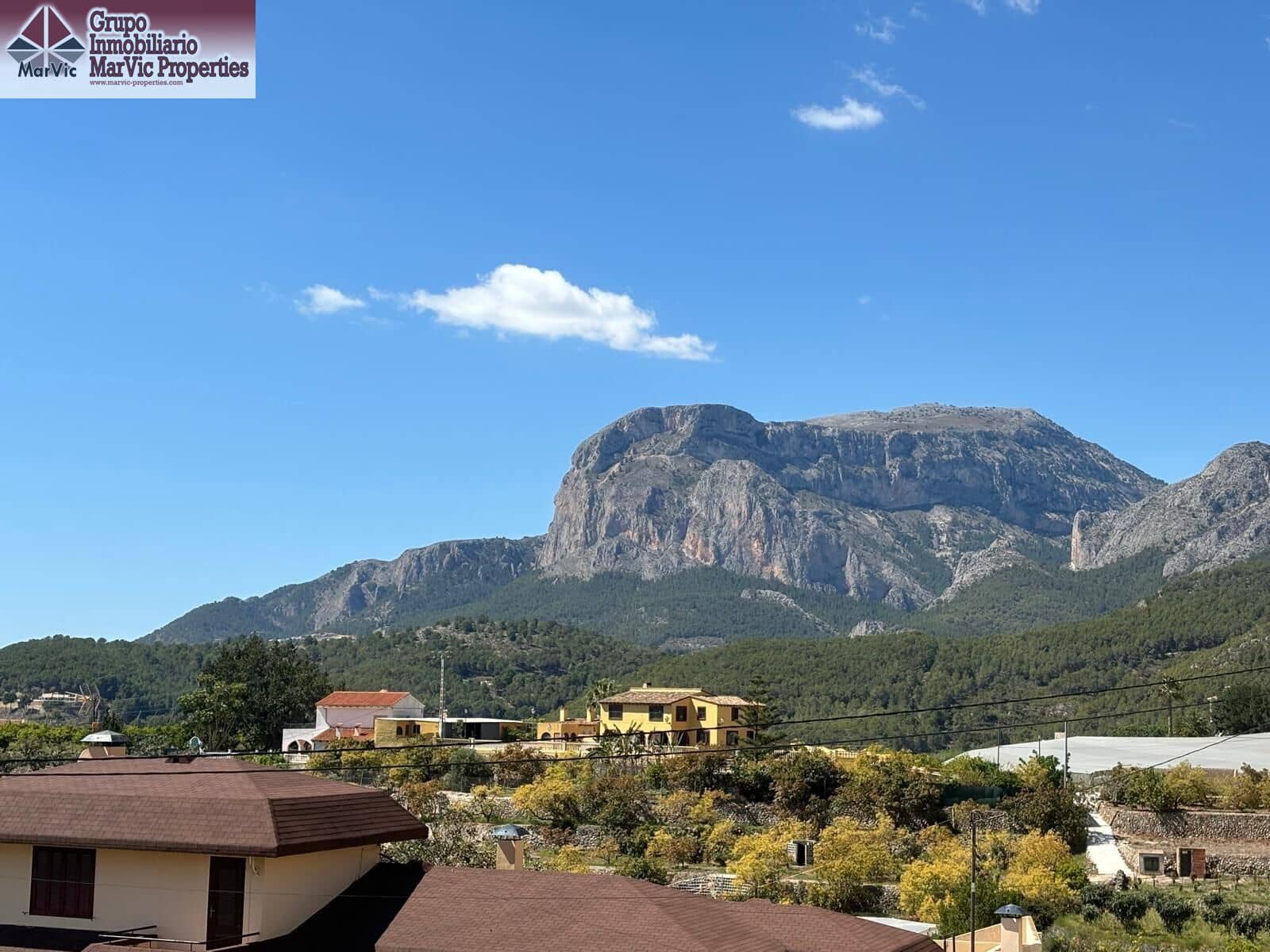 2 bedroom Townhouse for sale in Callosa d'En Sarria with garage - € 259,000 (Ref: 9014179)