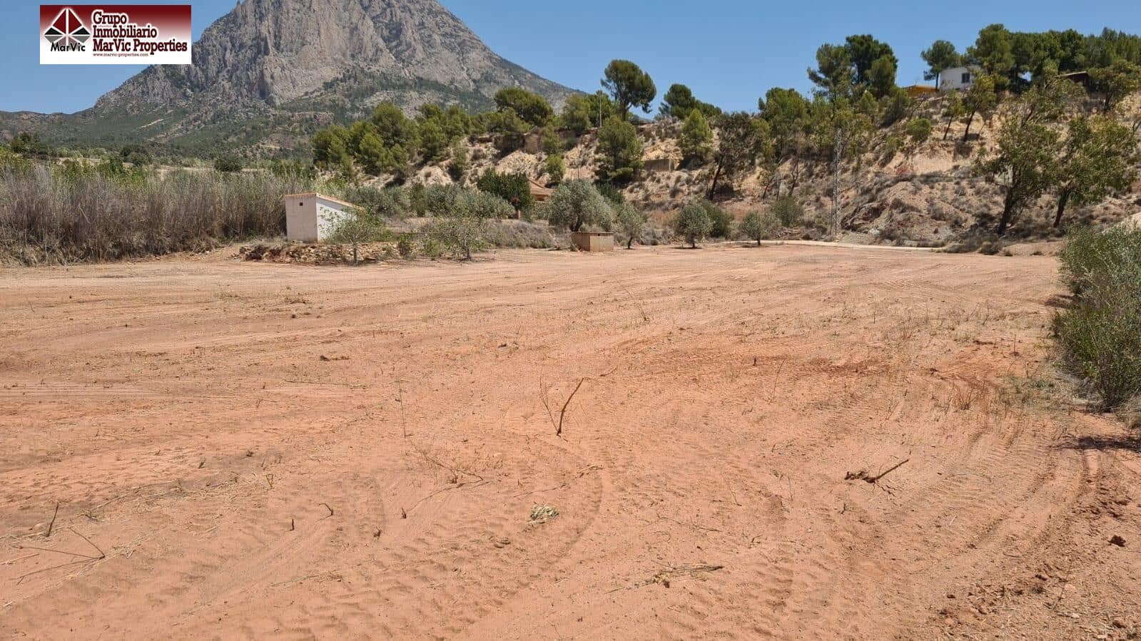 Grunde uden byggetilladelser til salg i Finestrat - € 64.000 (Ref: 9023320)