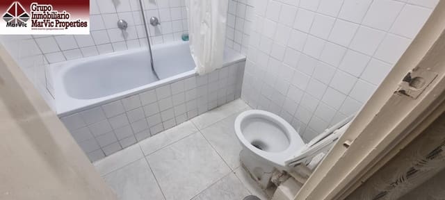 Studio na sprzedaż w Benidorm z basenem - 79 000 € (Ref: 9031619)