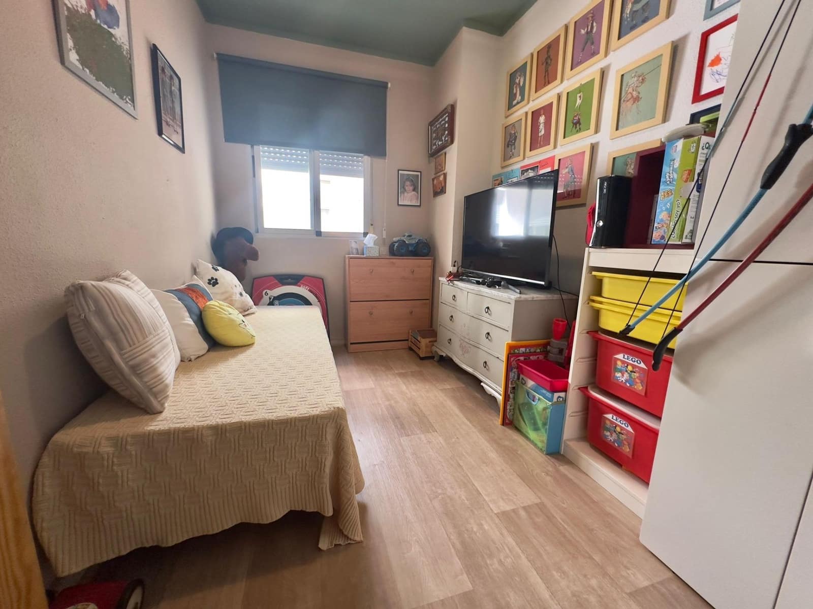 Piso de 4 habitaciones en Benidorm en venta con garaje - 295.000 € (Ref: 9031621)