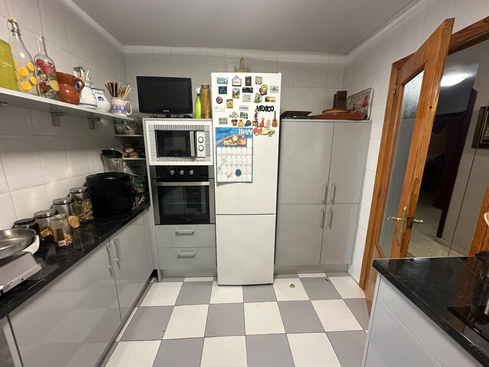 Piso de 4 habitaciones en Benidorm en venta con garaje - 295.000 € (Ref: 9031621)