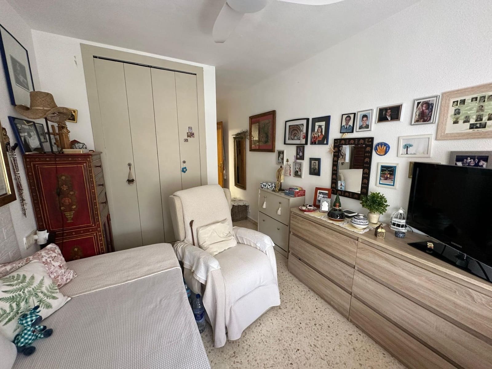 Piso de 4 habitaciones en Benidorm en venta con garaje - 295.000 € (Ref: 9031621)