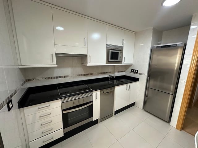 Piso de 4 habitaciones en Benidorm en venta con garaje - 399.000 € (Ref: 9034532)