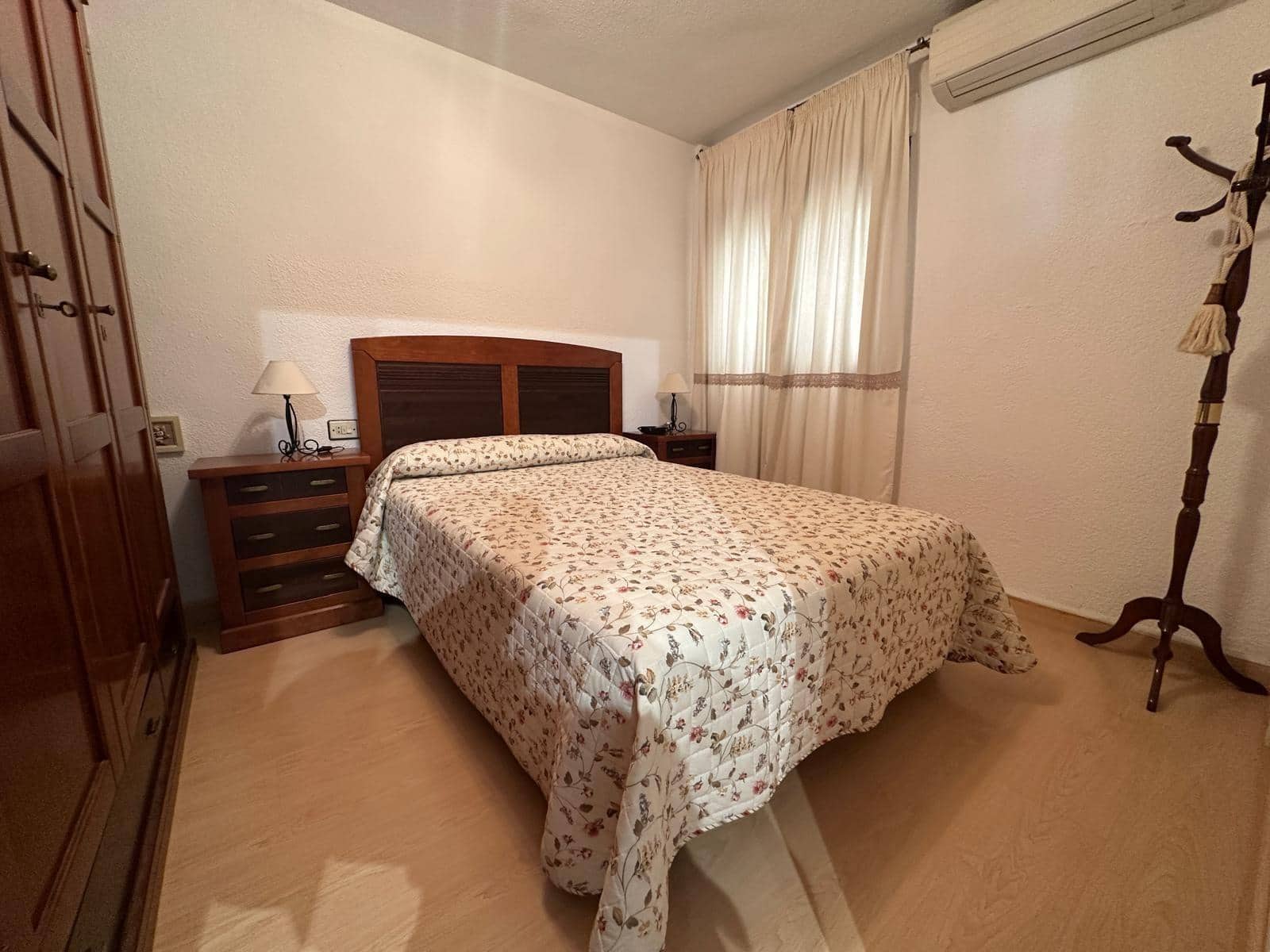 Piso de 4 habitaciones en Benidorm en venta con garaje - 399.000 € (Ref: 9034532)