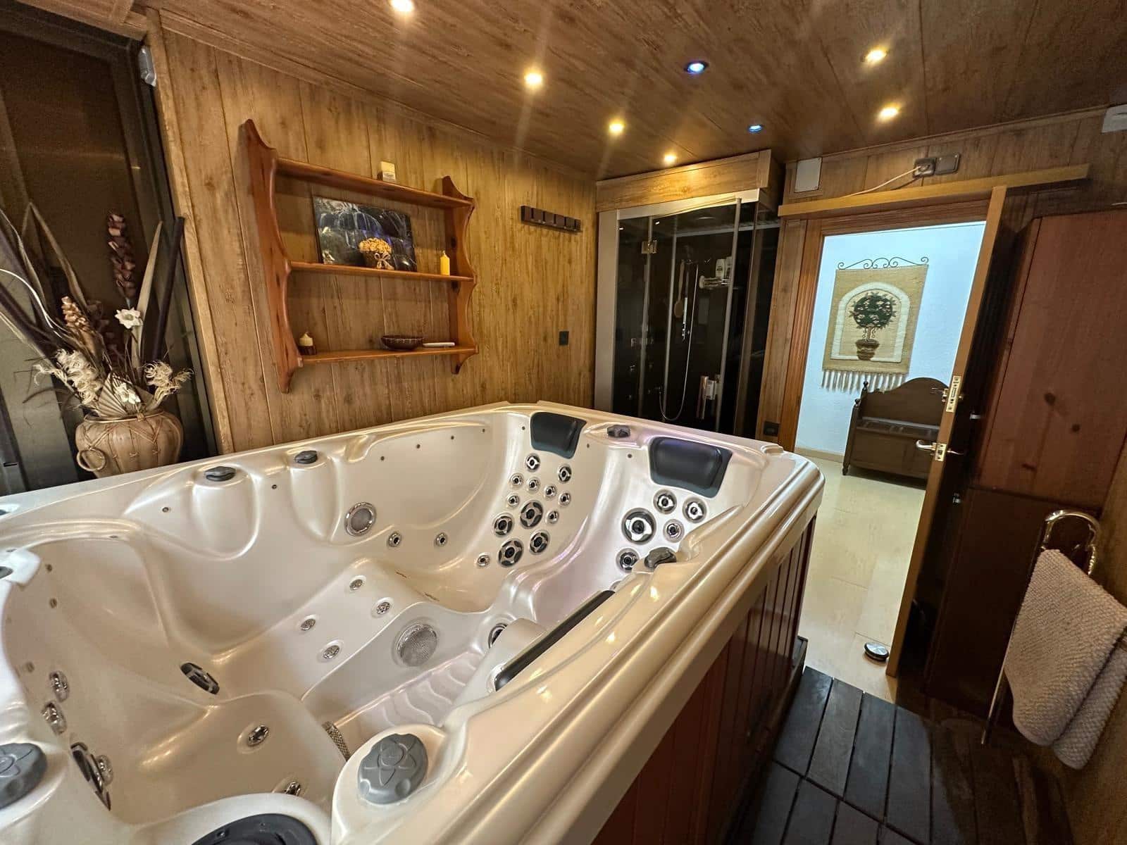 Piso de 4 habitaciones en Benidorm en venta con garaje - 399.000 € (Ref: 9034532)