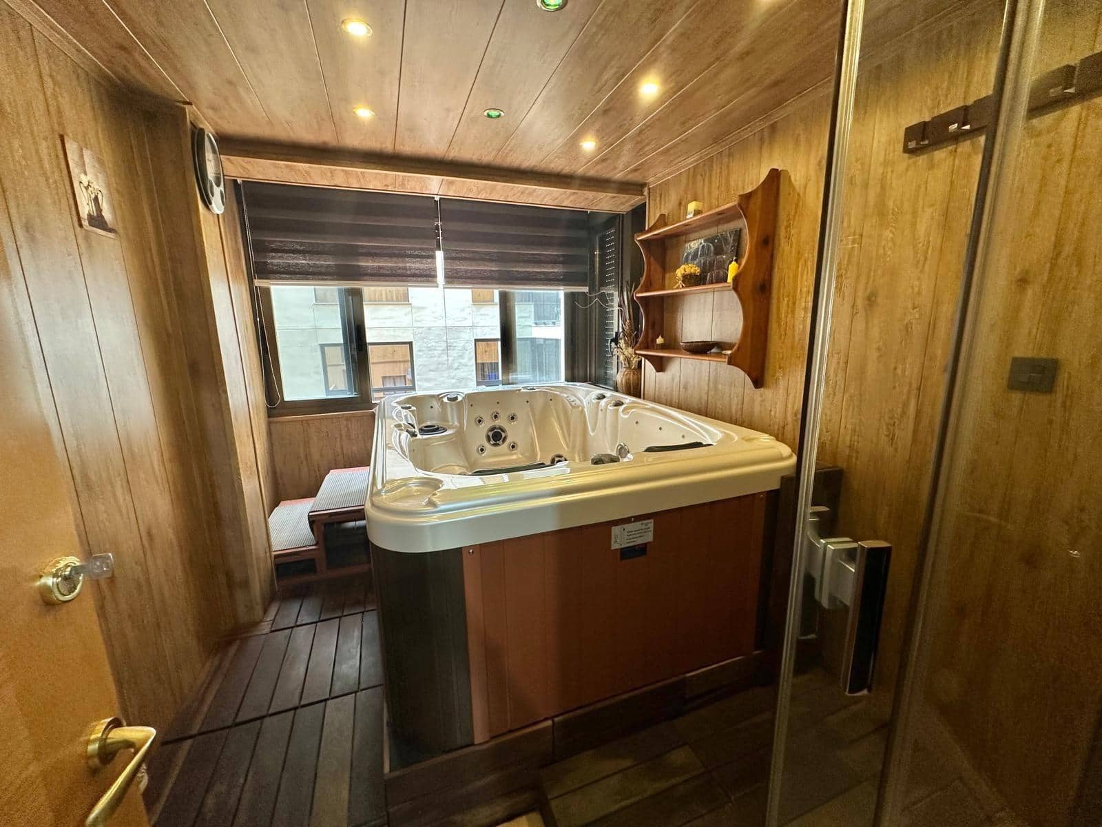 Piso de 4 habitaciones en Benidorm en venta con garaje - 399.000 € (Ref: 9034532)