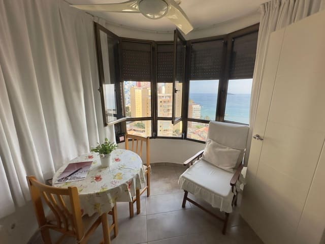 Estudio de 1 habitación en Rincón de Loix, Benidorm en venta con piscina - 190.000 € (Ref: 9036639)