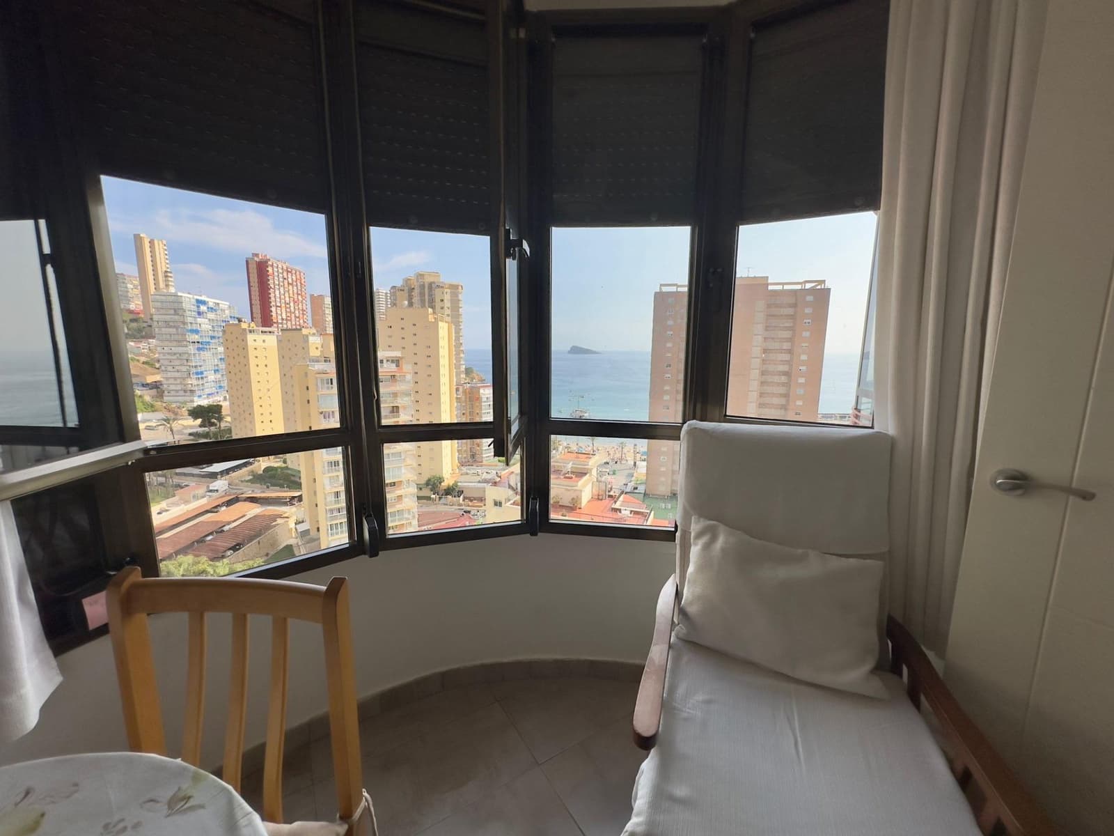 1 soveværelse Studio til salg i Benidorm med swimmingpool - € 190.000 (Ref: 9036639)