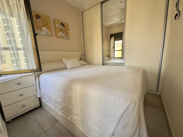 Estudio de 1 habitación en Rincón de Loix, Benidorm en venta con piscina - 190.000 € (Ref: 9036639)