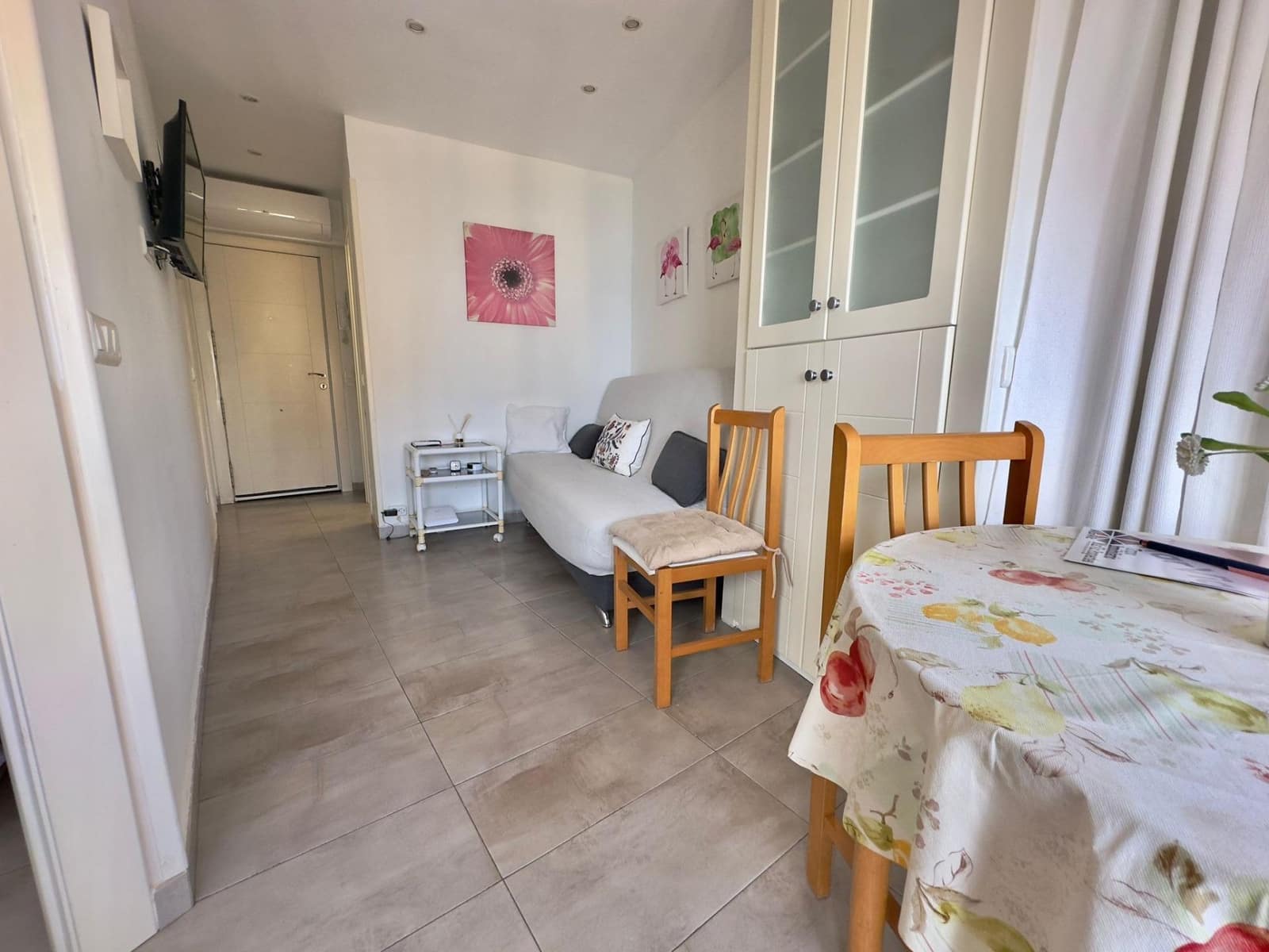 1 soveværelse Studio til salg i Benidorm med swimmingpool - € 190.000 (Ref: 9036639)