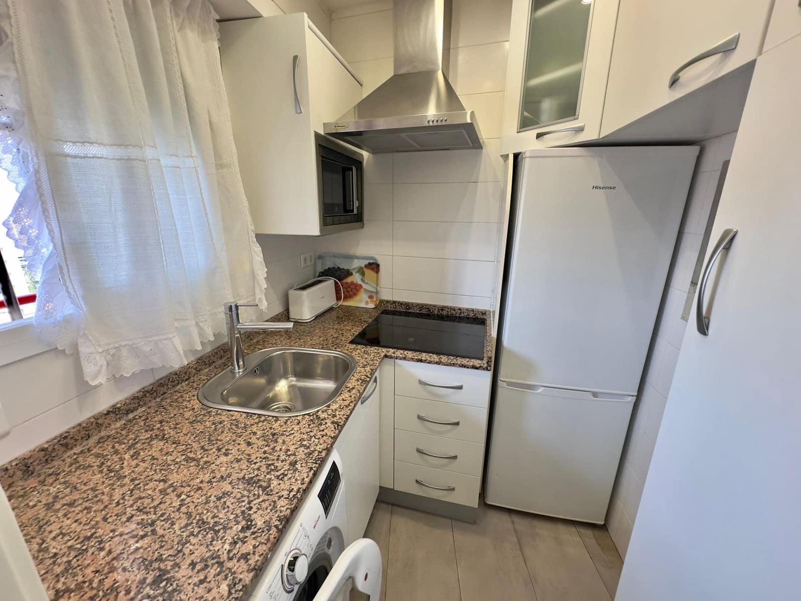 1 soveværelse Studio til salg i Benidorm med swimmingpool - € 190.000 (Ref: 9036639)