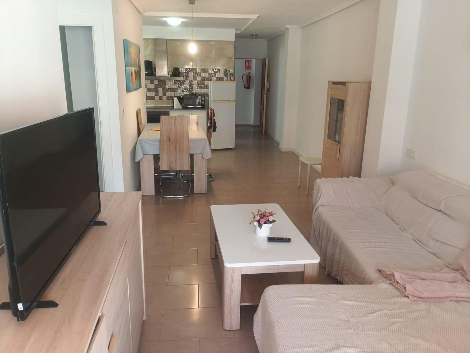 Piso de 3 habitaciones en Torrevieja en venta con garaje - 174.900 € (Ref: 9048834)