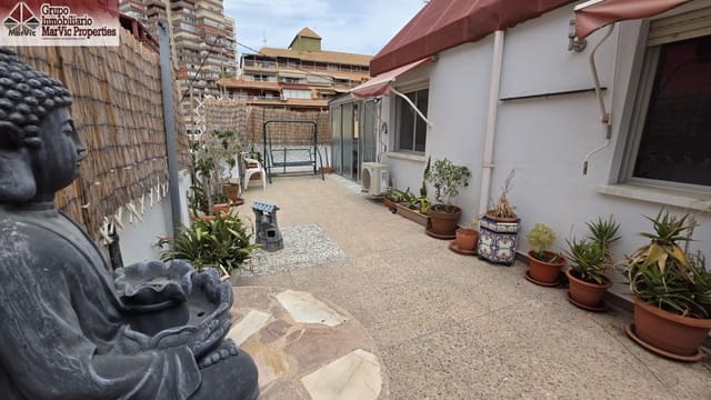 3 sovrum Takvåning till salu i Centro Urbano, Benidorm - 275 000 € (Ref: 9057622)