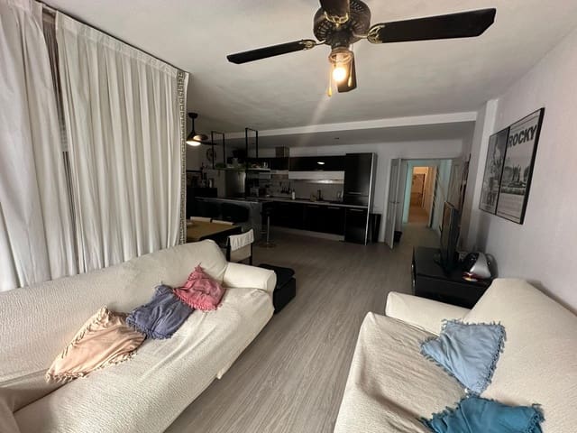 Piso de 4 habitaciones en Levante, Benidorm en venta - 335.000 € (Ref: 9065237)