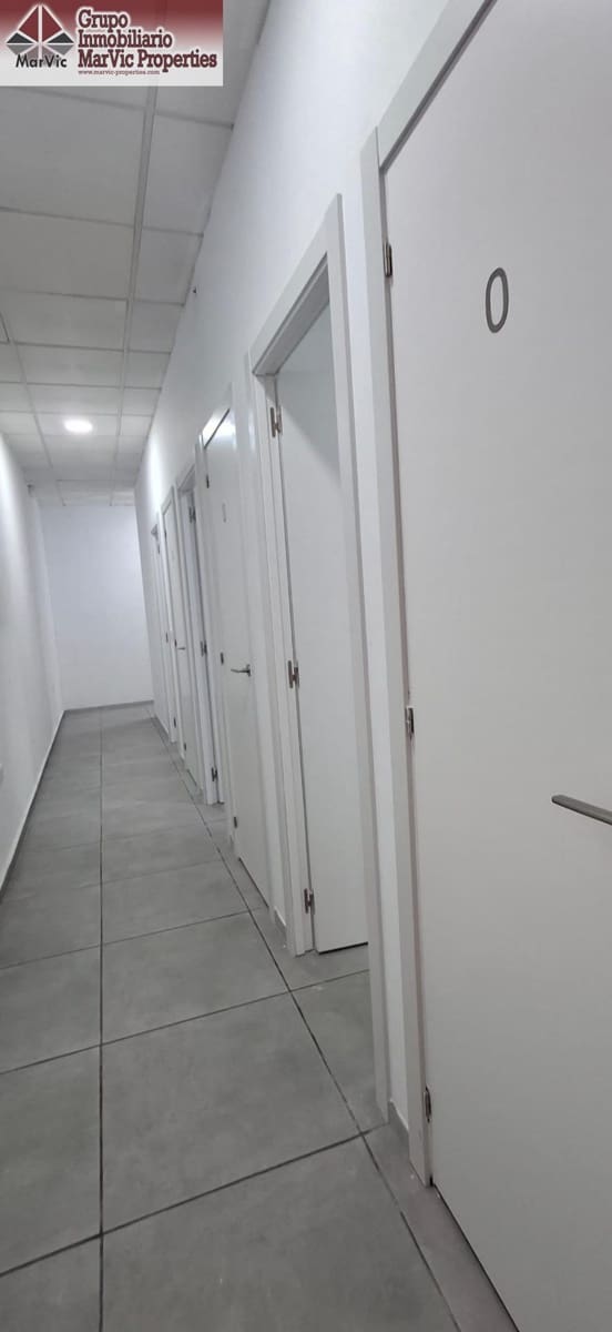 Erhverv til leje i Benidorm - € 900 (Ref: 9073435)