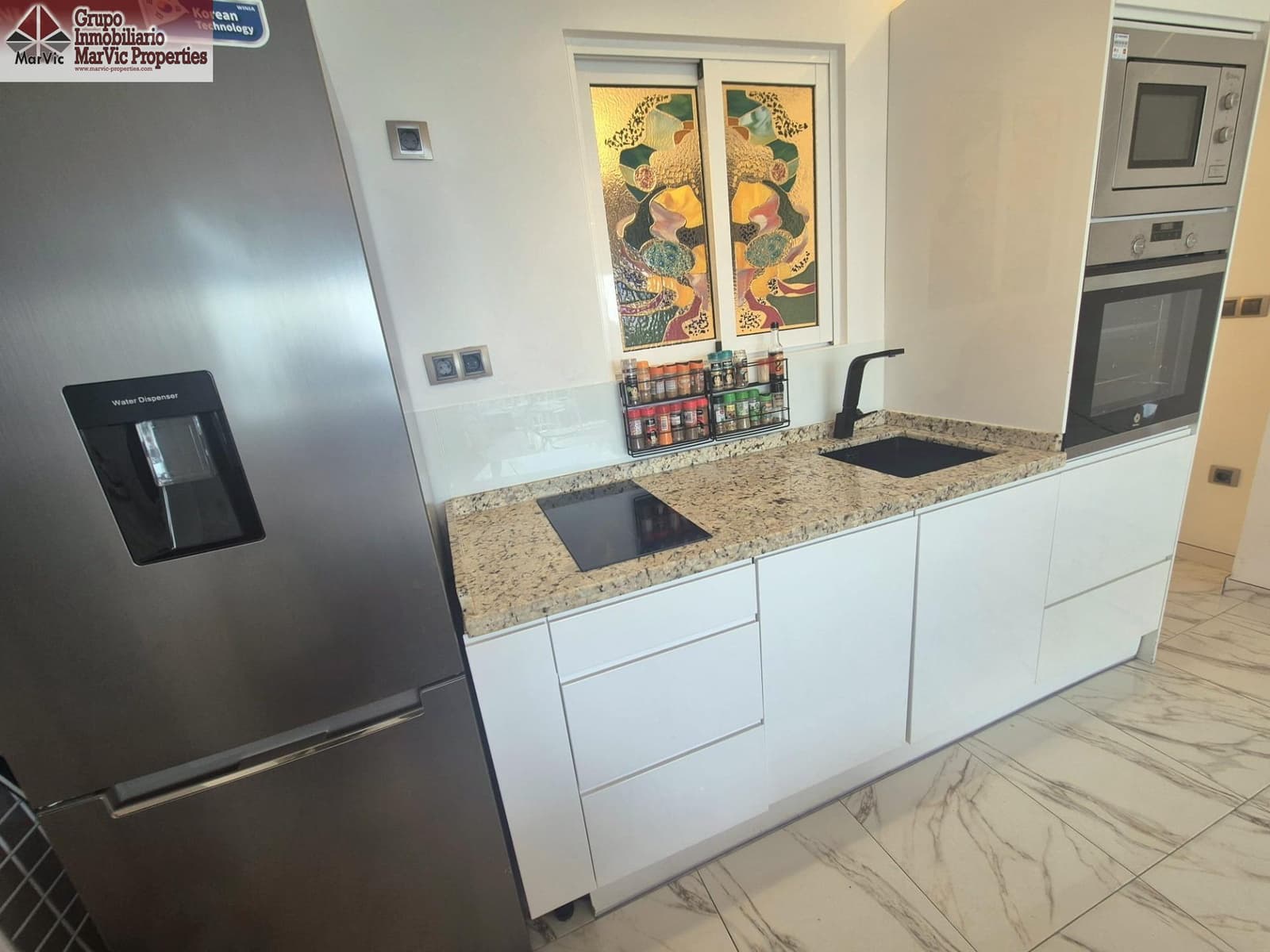 2 soveværelse Lejlighed til salg i Benidorm - € 490.000 (Ref: 9089829)