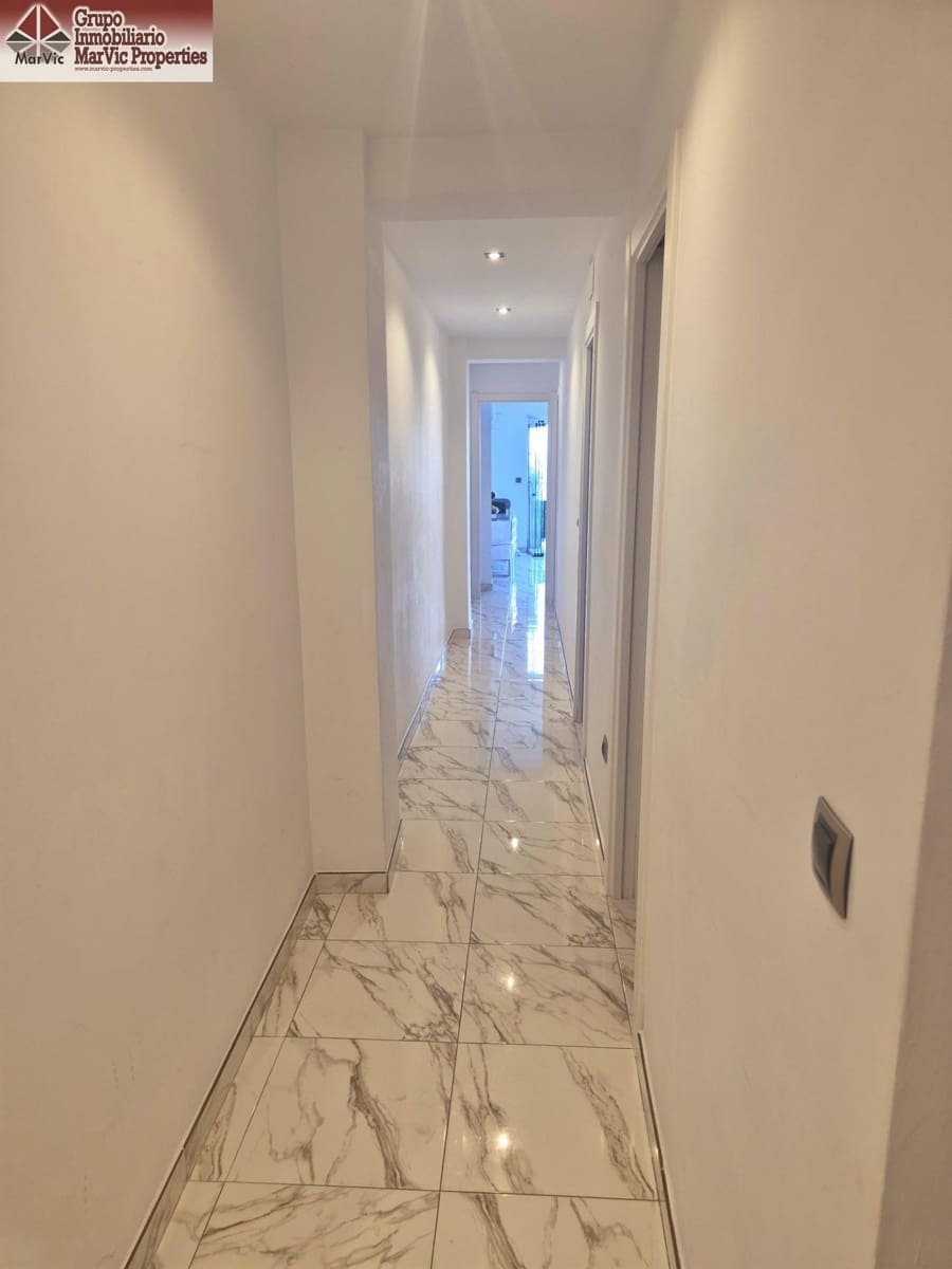 2 soveværelse Lejlighed til salg i Benidorm - € 490.000 (Ref: 9089829)