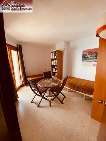 2 bedroom Flat for sale in Playa Levante, Benidorm with pool garage - € 530,000 (Ref: 9100771)