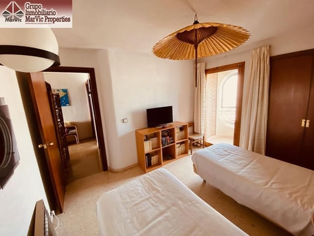 2 bedroom Flat for sale in Playa Levante, Benidorm with pool garage - € 530,000 (Ref: 9100771)