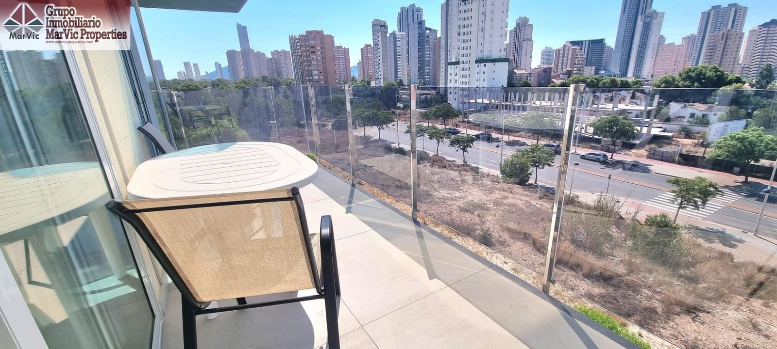 Apartamento para venda em Finestrat - 299 999 € (Ref: 9106551)