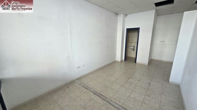 Erhverv til leje i Colonia Madrid, Benidorm - € 900 (Ref: 9108707)