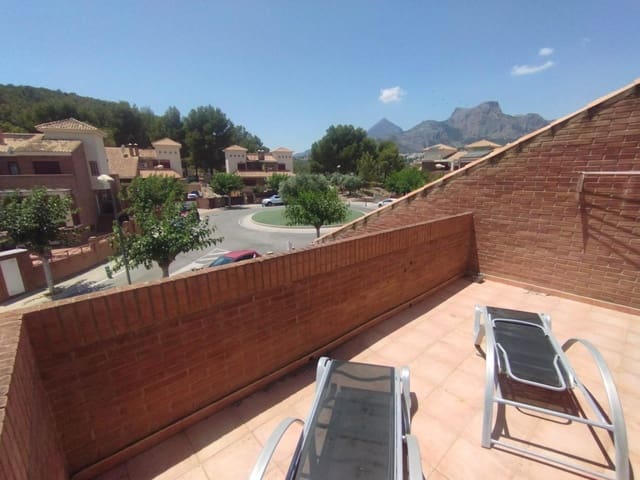 4 soveværelse Rækkehus til salg i La Nucia med garage - € 320.000 (Ref: 9125111)