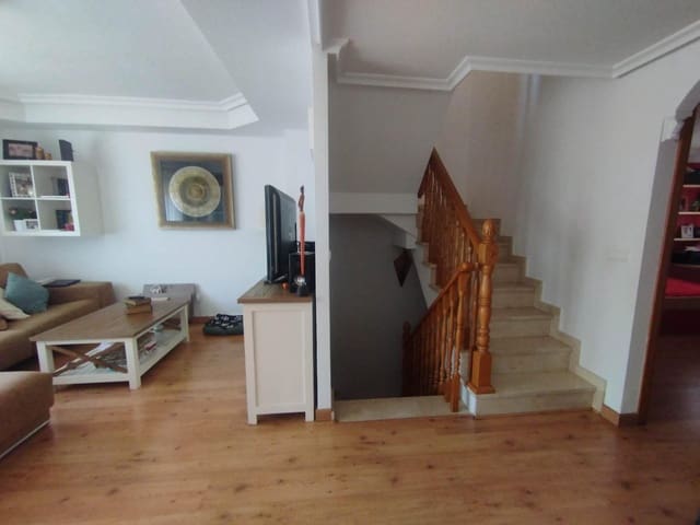 4 soveværelse Rækkehus til salg i La Nucia med garage - € 320.000 (Ref: 9125111)