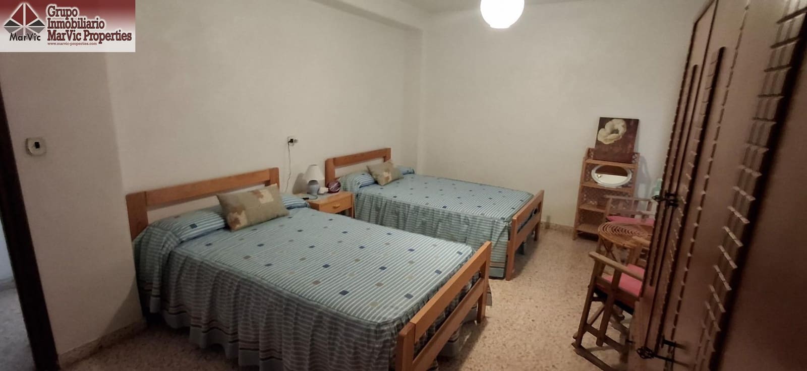 4 bedroom Flat for sale in La Villajoyosa / Vila Joiosa - € 240,000 (Ref: 9129762)