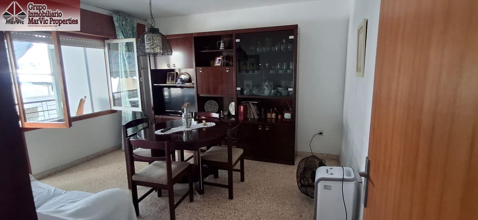 4 bedroom Flat for sale in La Villajoyosa / Vila Joiosa - € 240,000 (Ref: 9129762)
