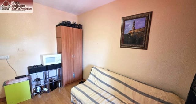 1 soveværelse Studio til salg i Juzgados - Plaza de Toros, Benidorm med swimmingpool - € 57.000 (Ref: 9132415)