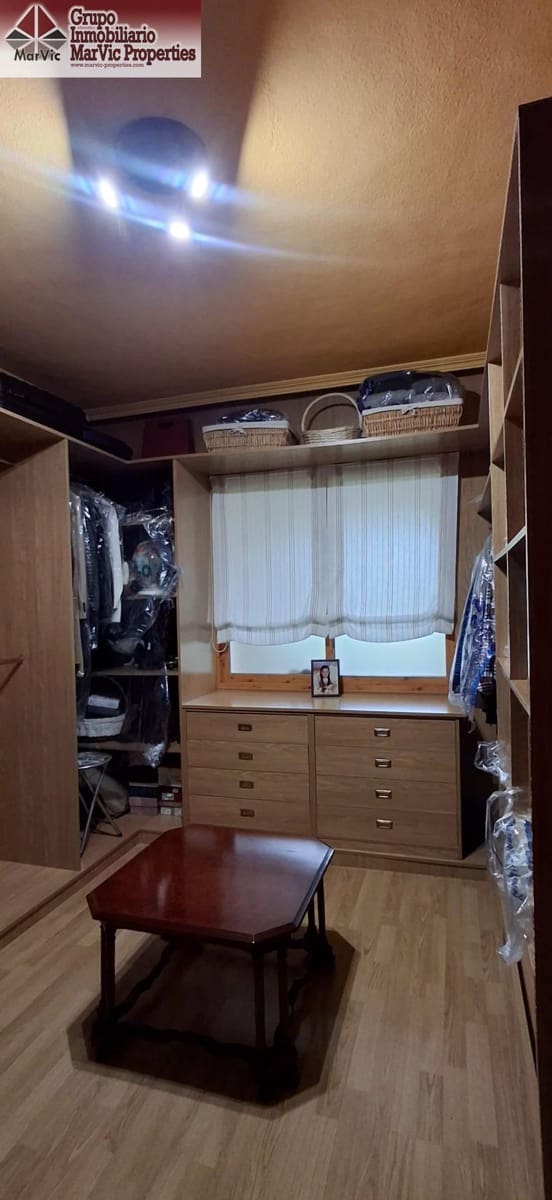 5 soveværelse Villa til salg i Benidorm med swimmingpool garage - € 860.000 (Ref: 9149288)