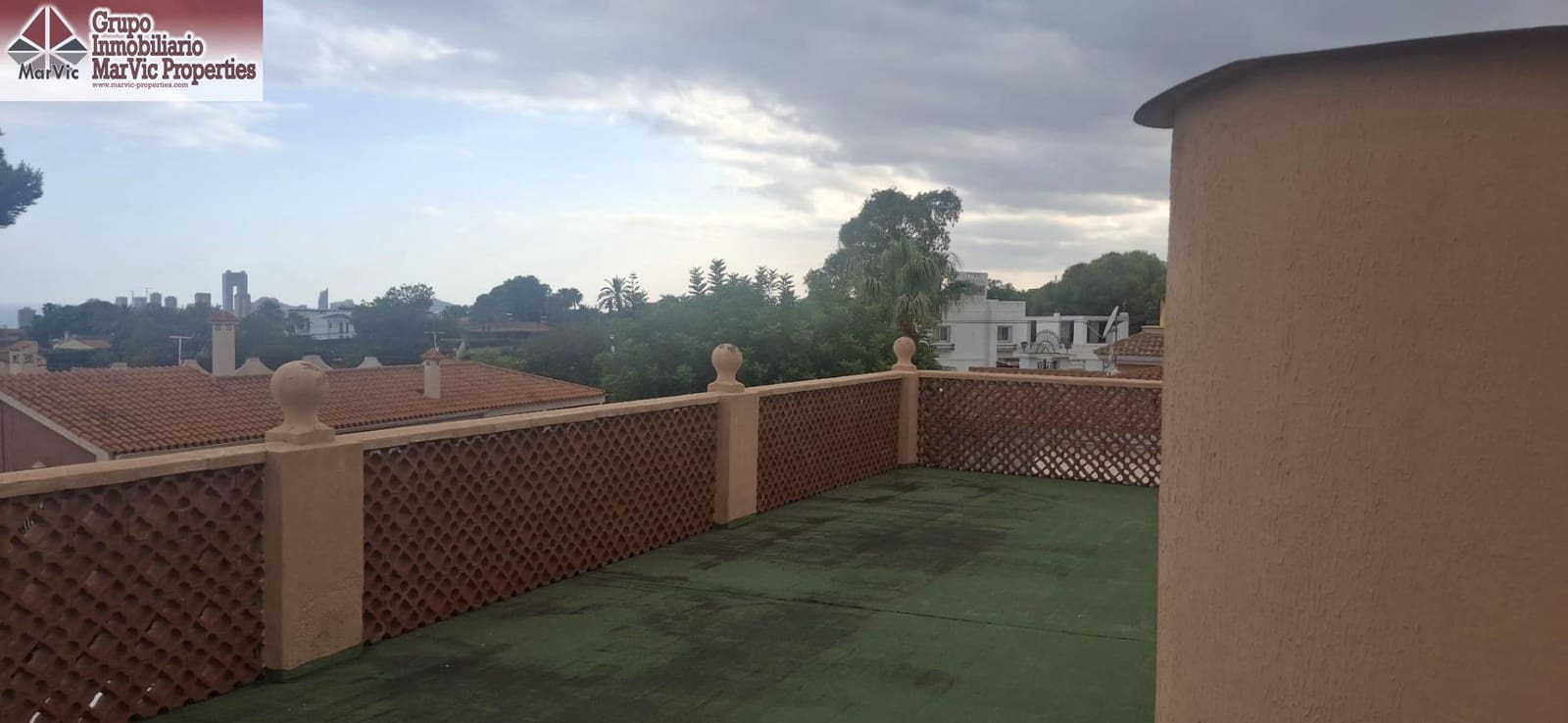 5 soveværelse Villa til salg i Benidorm med swimmingpool garage - € 860.000 (Ref: 9149288)