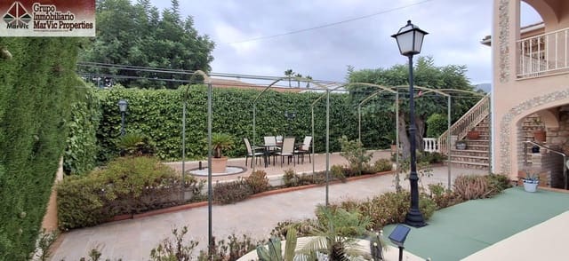 5 soveværelse Villa til salg i Benidorm med swimmingpool garage - € 860.000 (Ref: 9149288)