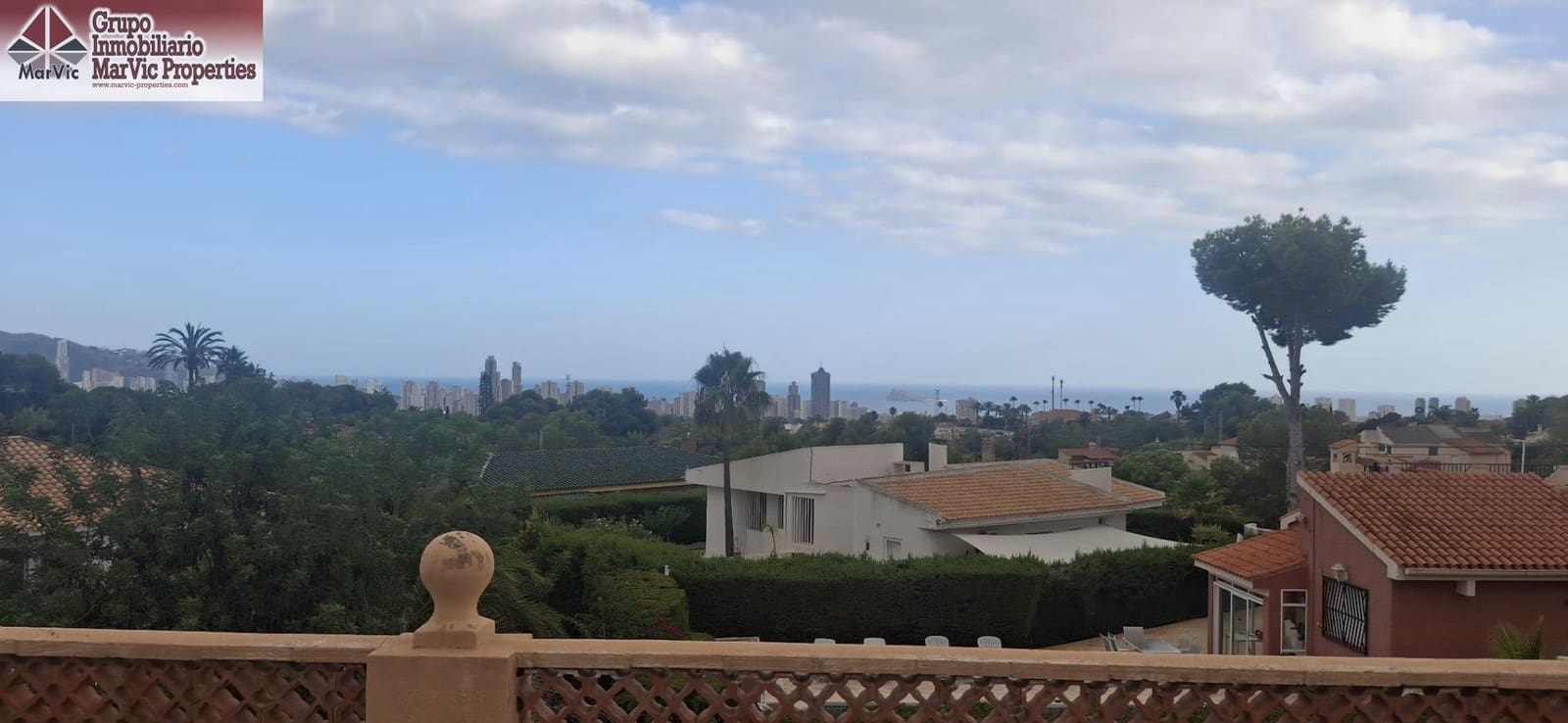 5 soveværelse Villa til salg i Benidorm med swimmingpool garage - € 860.000 (Ref: 9149288)