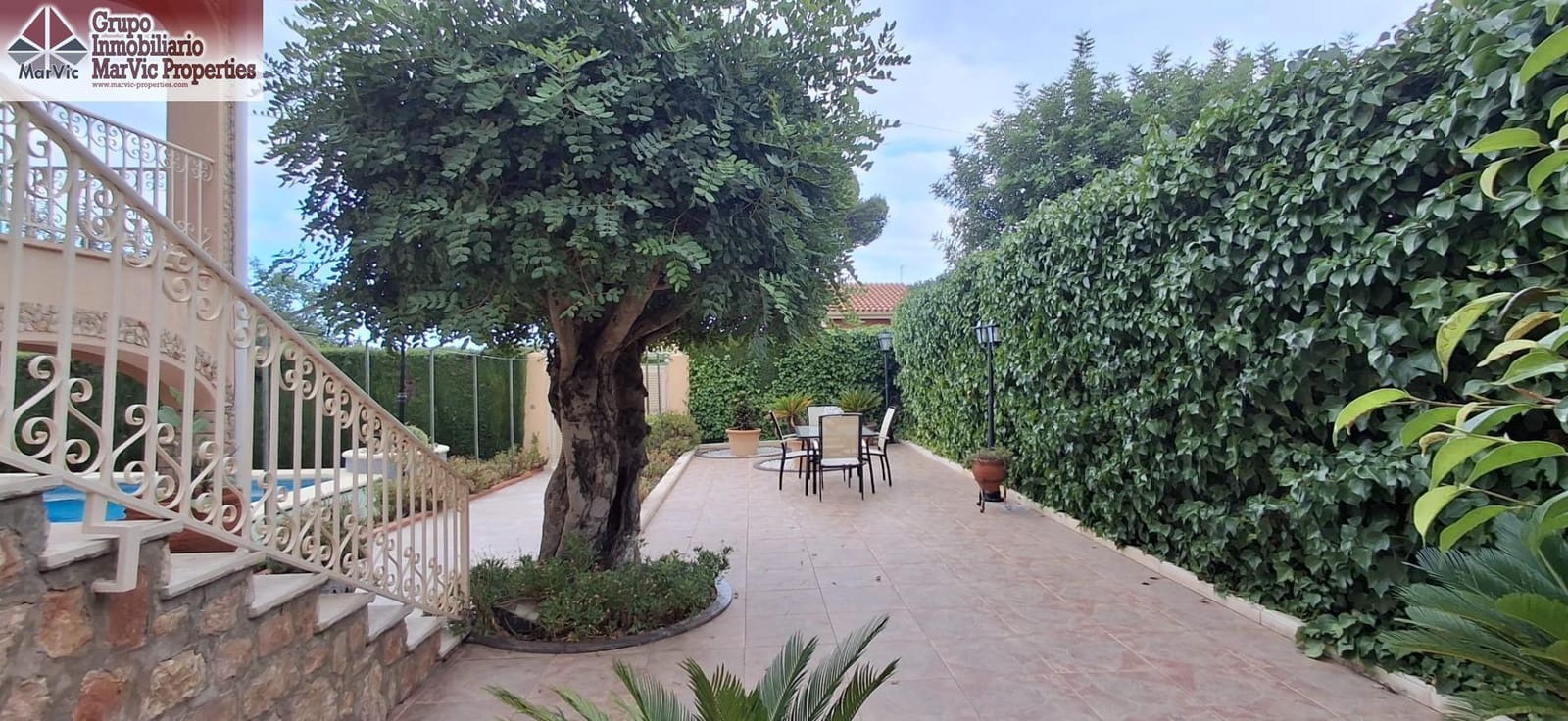 5 soveværelse Villa til salg i Benidorm med swimmingpool garage - € 860.000 (Ref: 9149288)