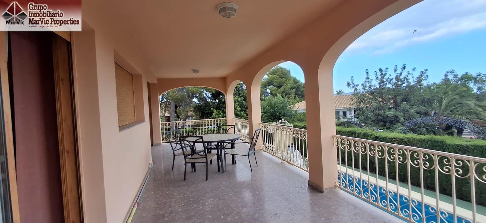 5 soveværelse Villa til salg i Benidorm med swimmingpool garage - € 860.000 (Ref: 9149288)