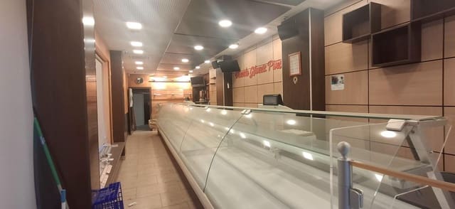 Kaupallinen myytävänä paikassa Centro Urbano, Benidorm - 367 500 € (Ref: 9149290)