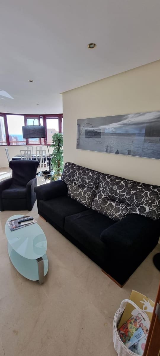 2 bedroom Apartment for sale in Benidorm with pool garage - € 313,000 (Ref: 9161044)