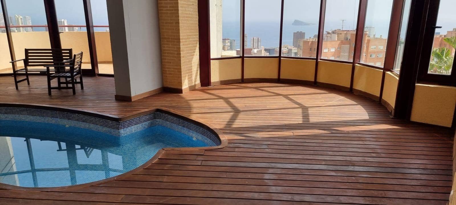 2 bedroom Apartment for sale in Benidorm with pool garage - € 313,000 (Ref: 9161044)