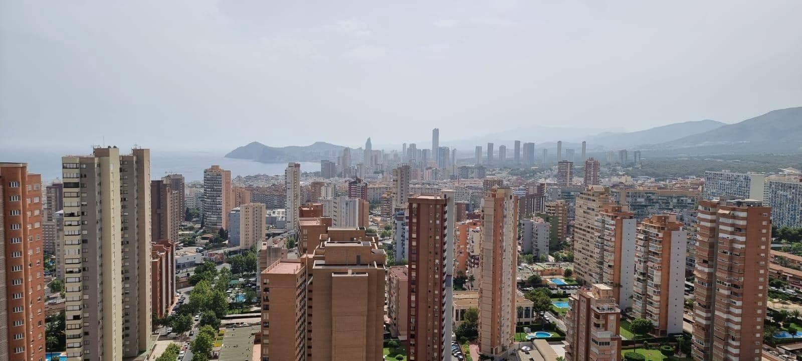 2 bedroom Apartment for sale in Benidorm with pool garage - € 313,000 (Ref: 9161044)
