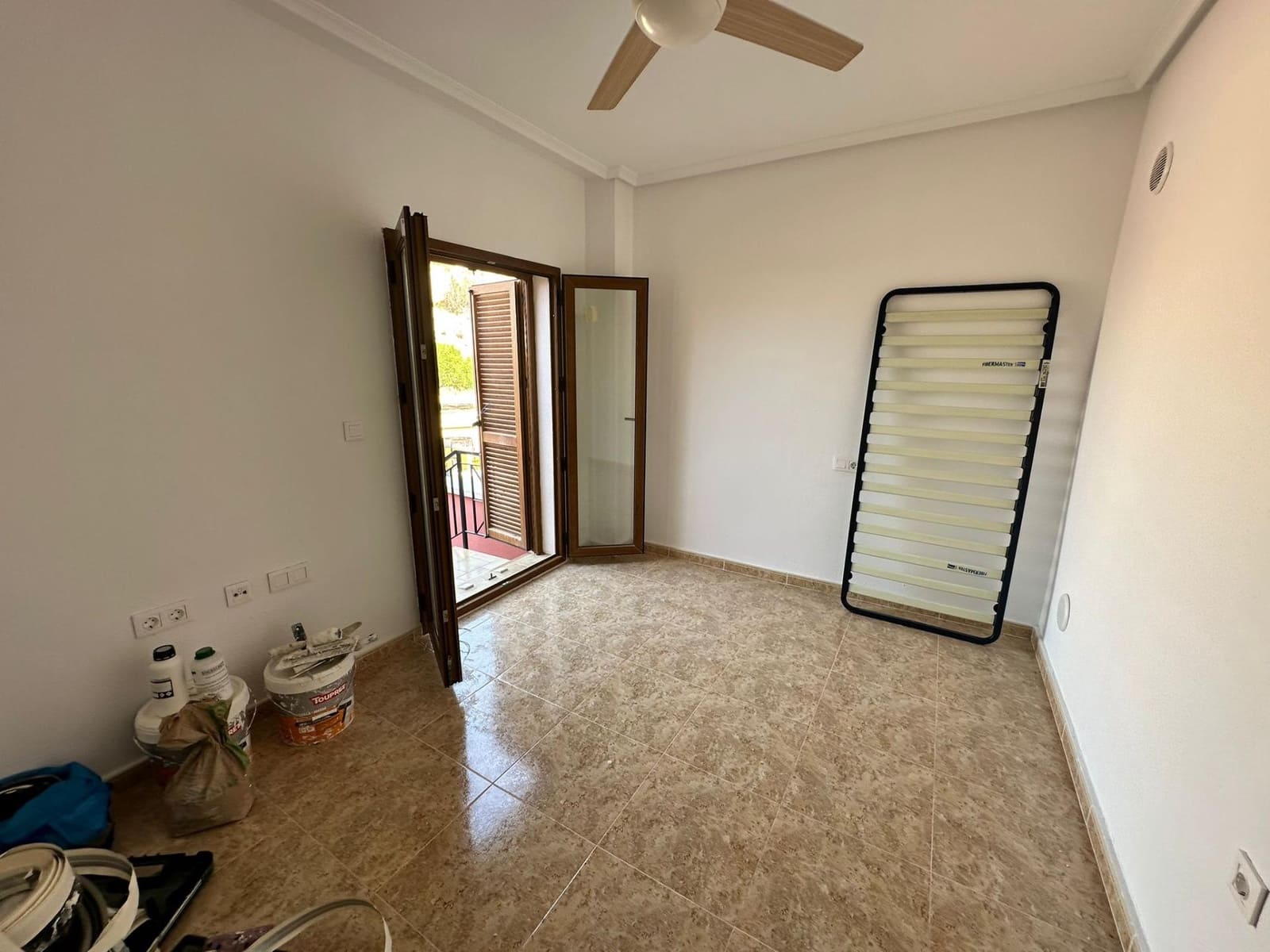 4 slaapkamer Rijtjeshuis te koop in Finestrat met garage - € 367.500 (Ref: 9169557)