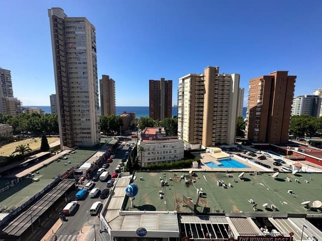 2 sovrum Lägenhet till salu i Levante, Benidorm - 220 000 € (Ref: 9169558)
